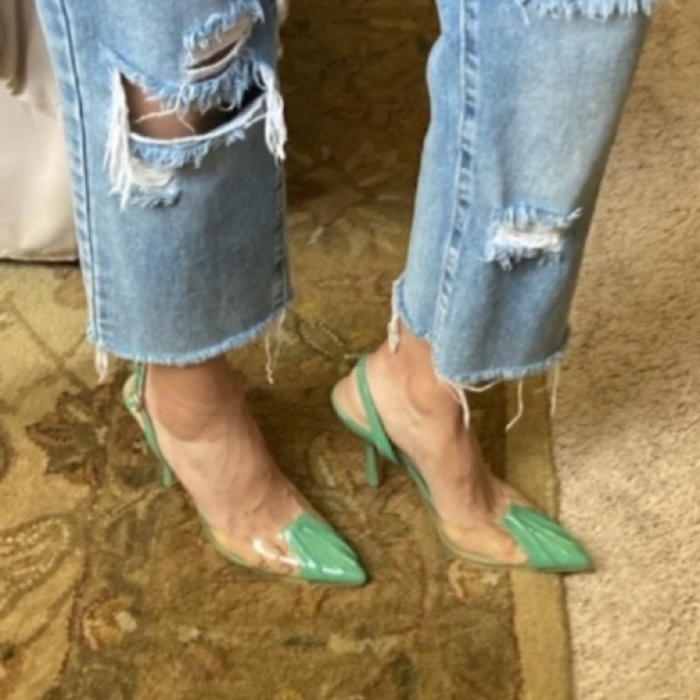 NWOT! Journey Collection Green Ivyann Stilettos heels 👠